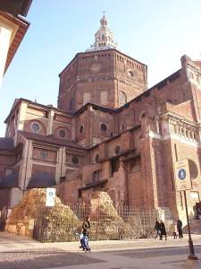 Xtrallusion photo gallery of Italy. Photos, pictures, images and photographs of the Italian Rivieras, the Italian Lakes, the Italian Alps, the Cinque Terre, the Amalfi coast and some of the most beautiful corners of Italy. Plus photos of Italian cities such as Pisa, Milan, Genoa and Rome.